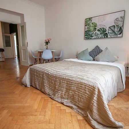 Nejedleho Apartmeet Praga Esterno foto