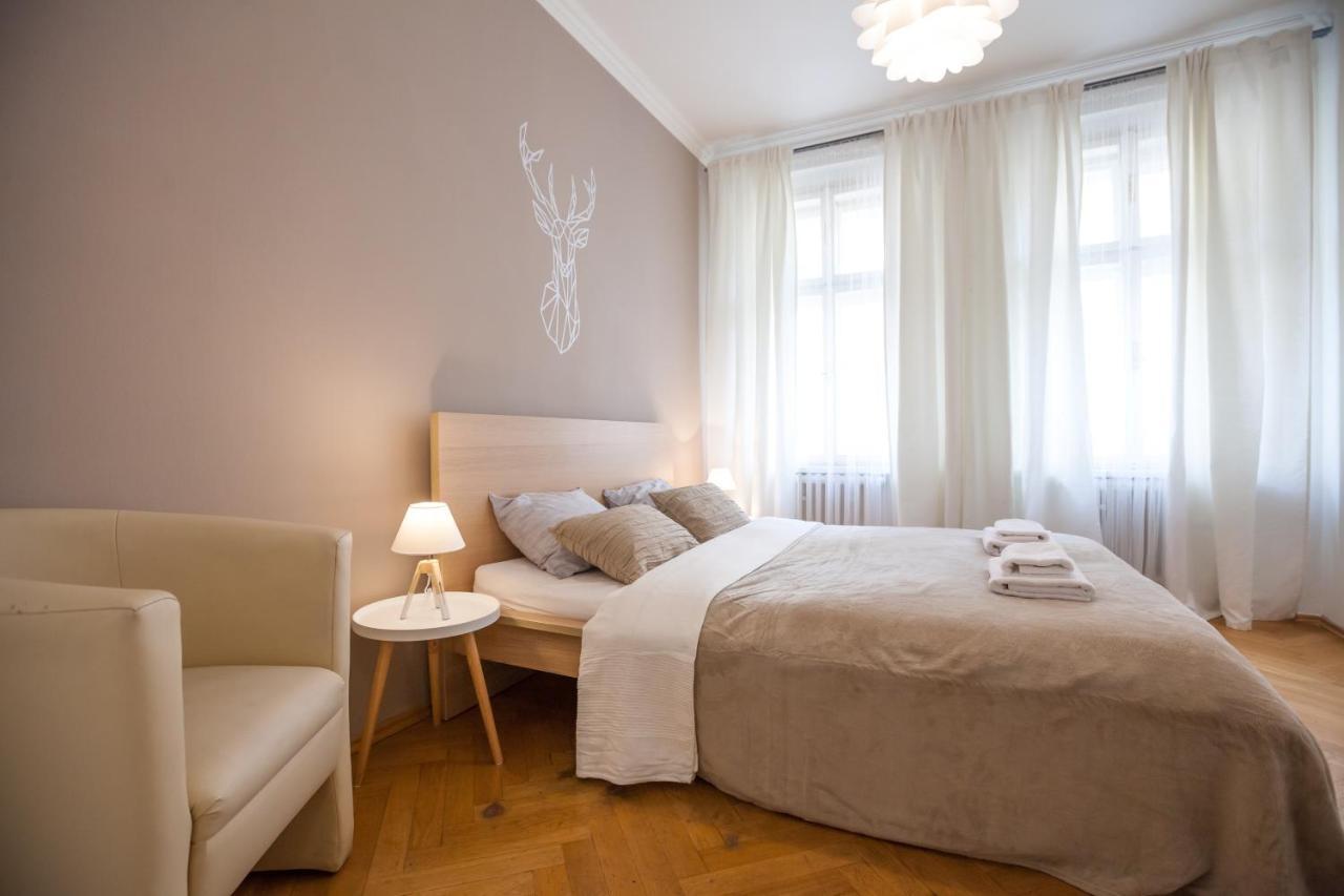 Nejedleho Apartmeet Praga Esterno foto