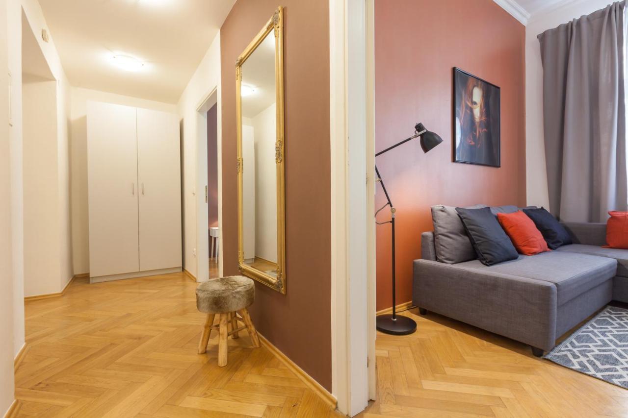 Nejedleho Apartmeet Praga Esterno foto