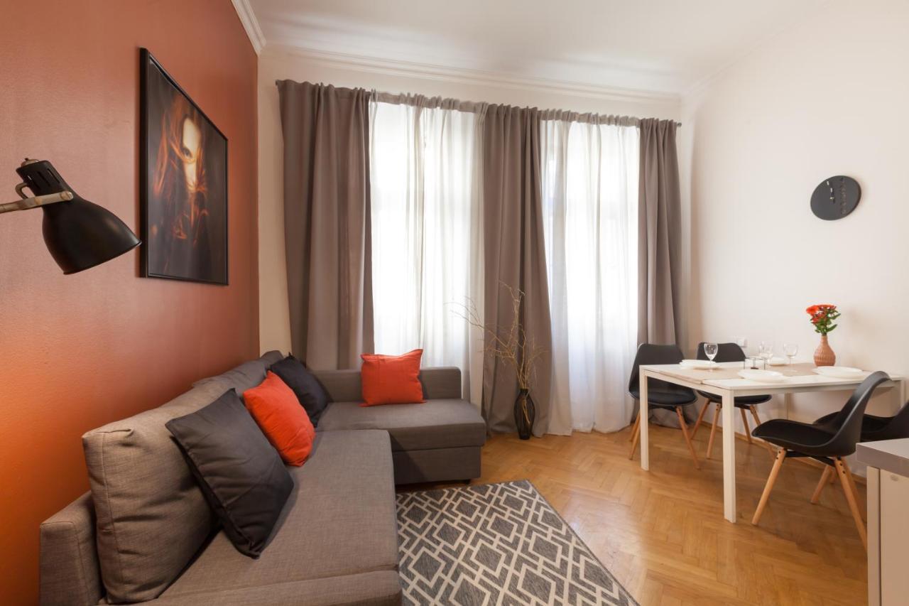 Nejedleho Apartmeet Praga Esterno foto