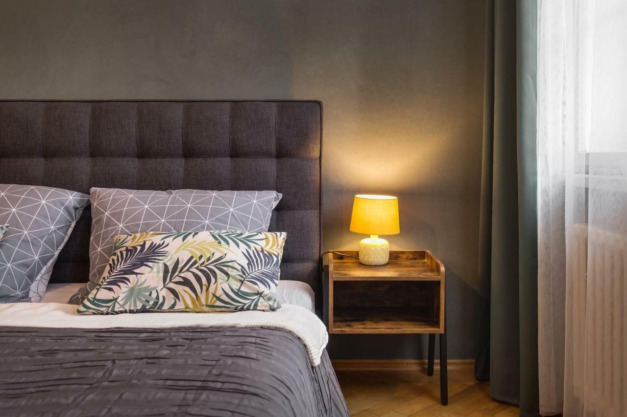 Nejedleho Apartmeet Praga Esterno foto