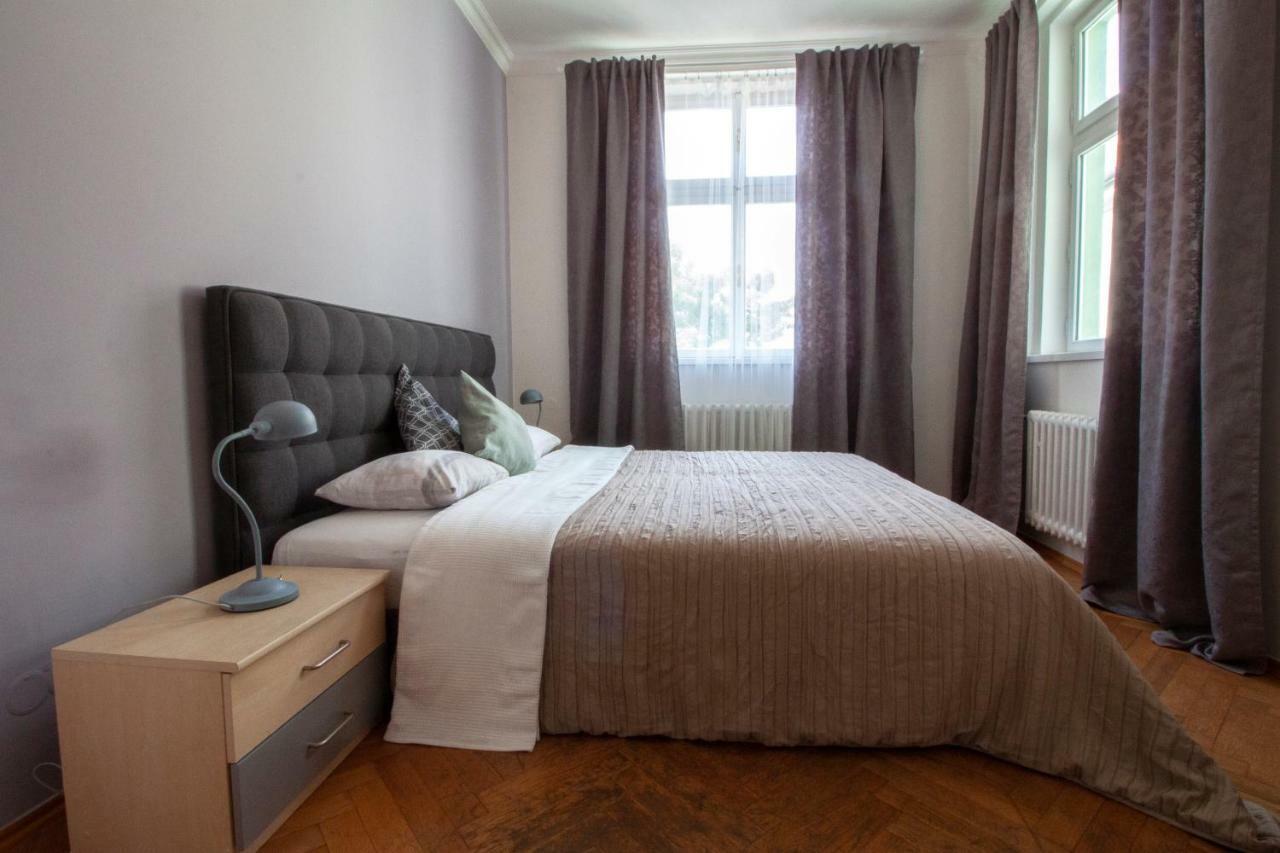 Nejedleho Apartmeet Praga Esterno foto