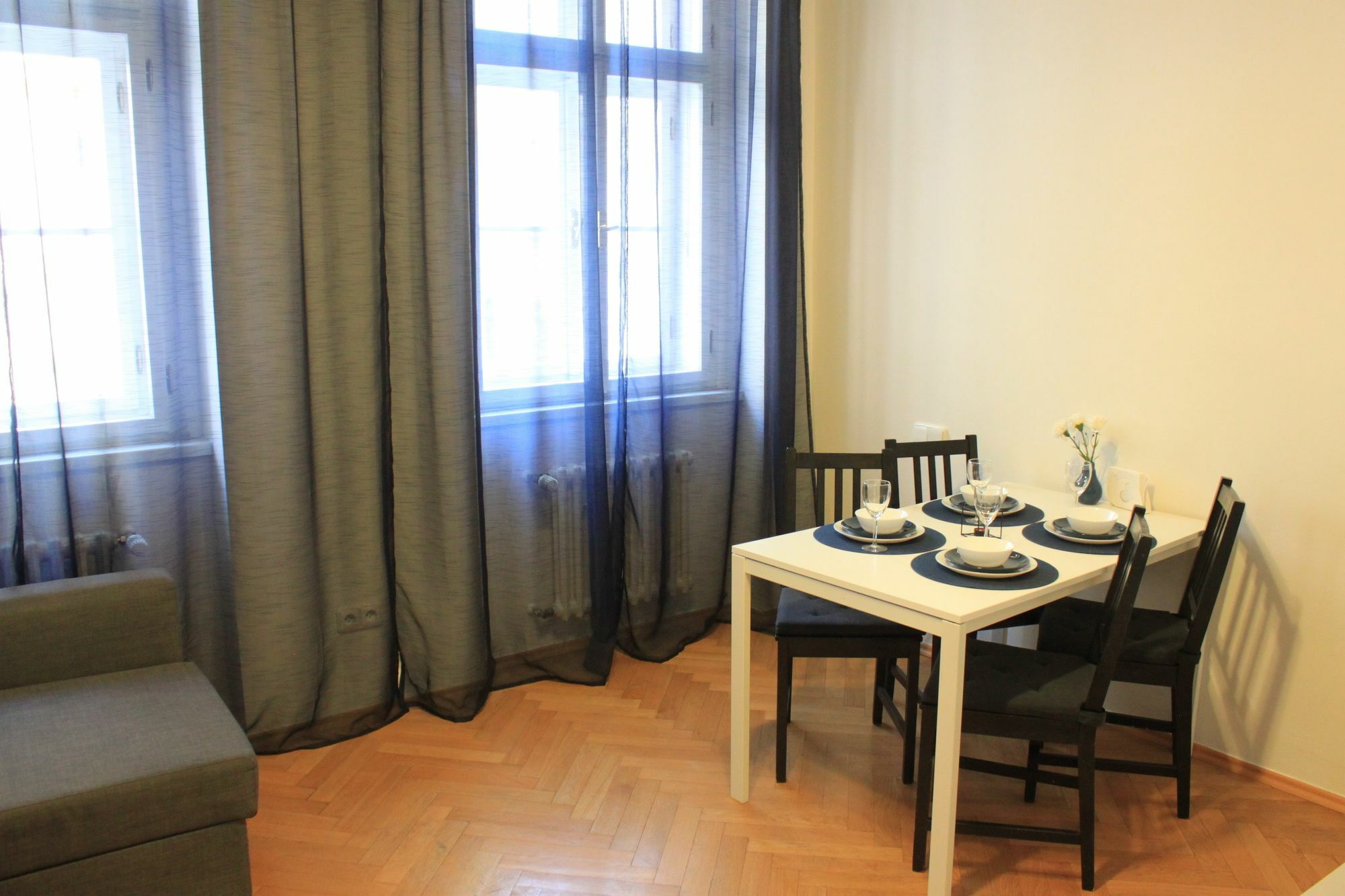 Nejedleho Apartmeet Praga Esterno foto